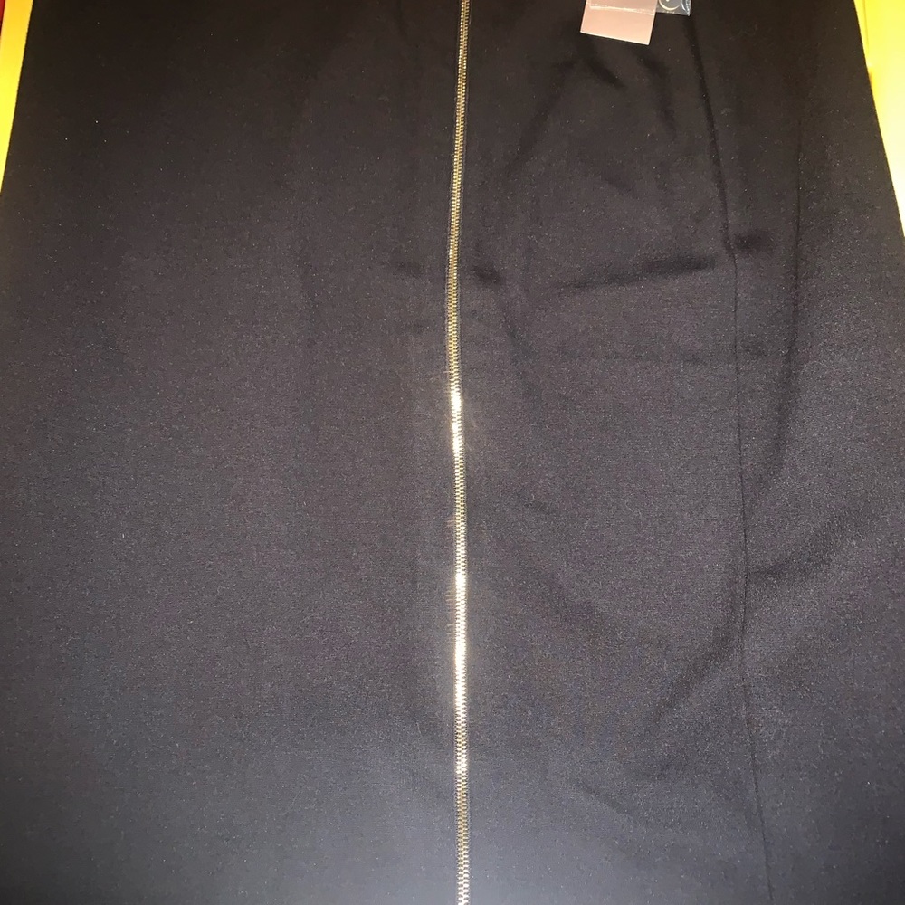 NWT! Chico’s Black zipper Pencil Skirt